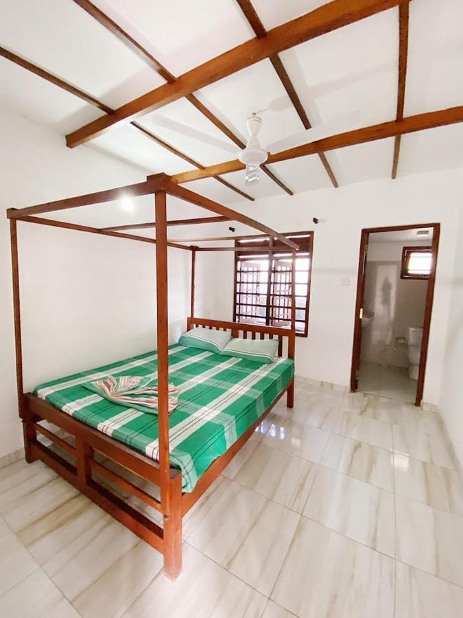 The Wave Surf Inn Midigama East Ngoại thất bức ảnh